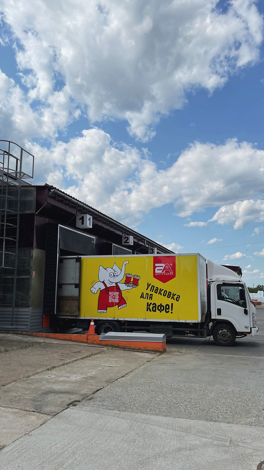 Блогеры на производстве